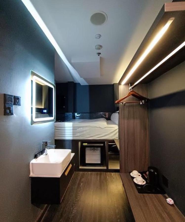 Hotel Jjh - Newly Opened Near Bugis Singapore Buitenkant foto