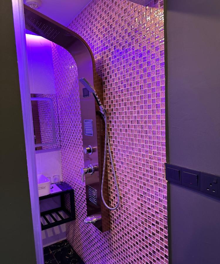 Hotel Jjh - Newly Opened Near Bugis Singapore Buitenkant foto