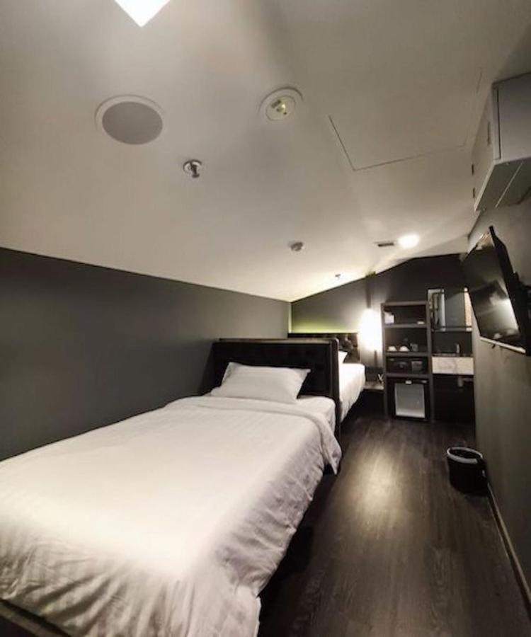 Hotel Jjh - Newly Opened Near Bugis Singapore Buitenkant foto